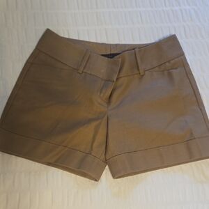 💥The Limited Tan Shorts with Cuffed Hem